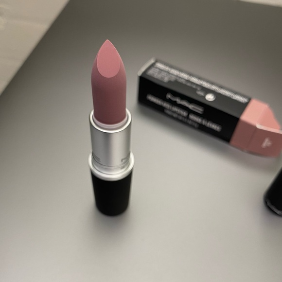 MAC “Ripened” Powder Kiss Lipstick 918 - Picture 15 of 15